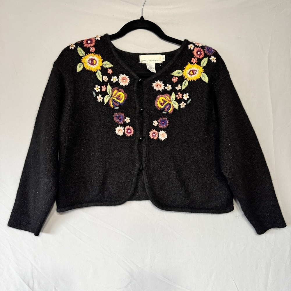 VTG David Benjamin Womens Floral Embroidered Cardigan L Grannycore Crop Angora